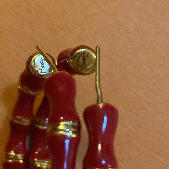 Saint Laurent Bamboo Hoop Earrings In Red 687319 - Picture 5 of 7
